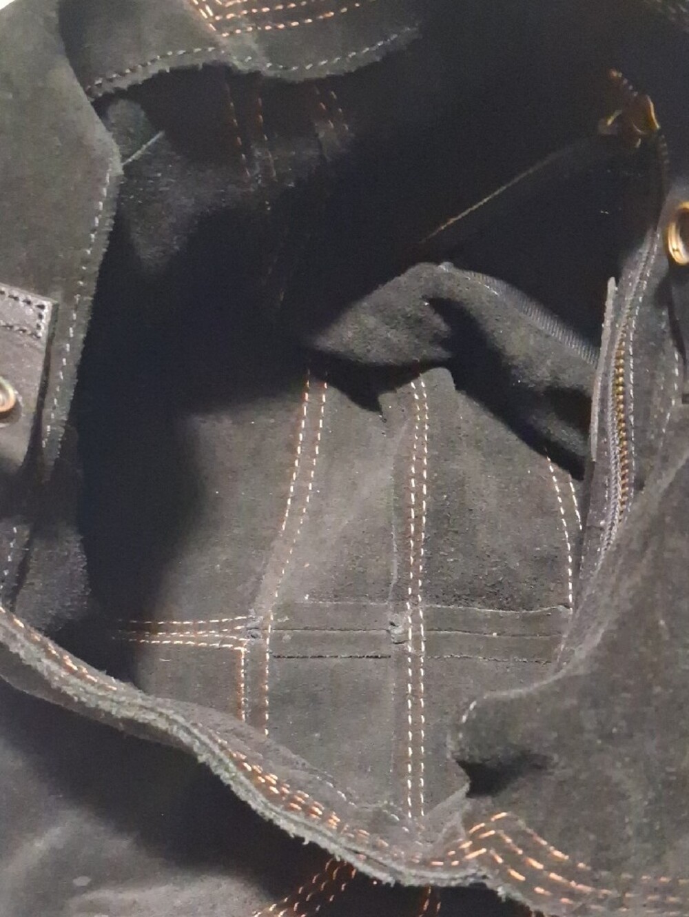 Lucky Brand Vintage Black Suede Shoulder Bag with Contrast Stitching - Picture 4 of 6
